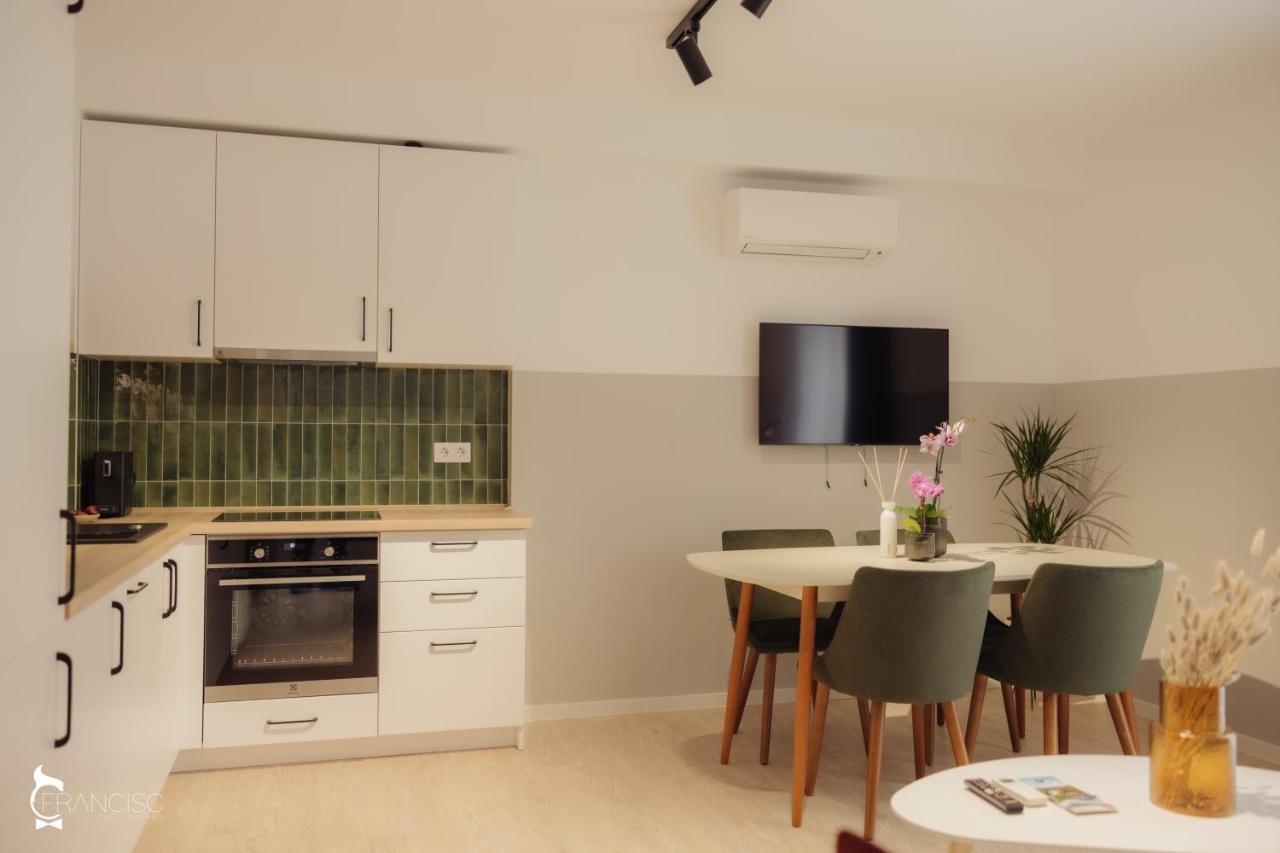 Zen Garden Apartments Κλουζ-Ναπόκα Εξωτερικό φωτογραφία