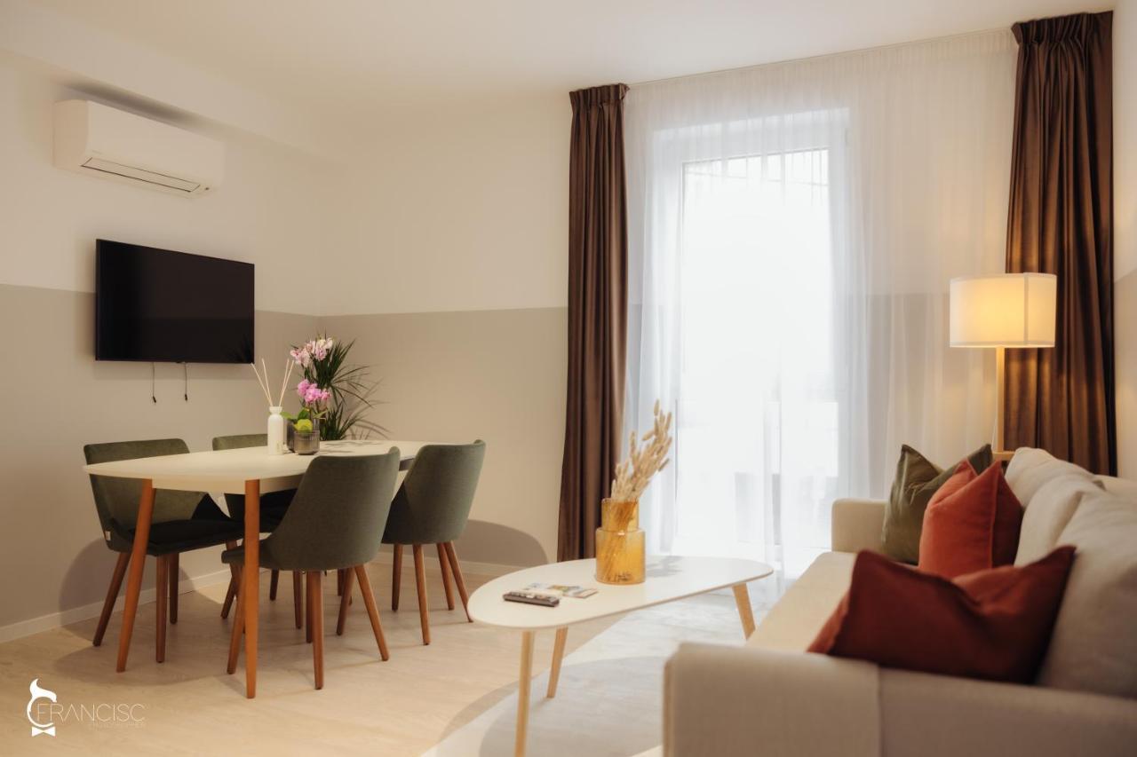 Zen Garden Apartments Κλουζ-Ναπόκα Εξωτερικό φωτογραφία