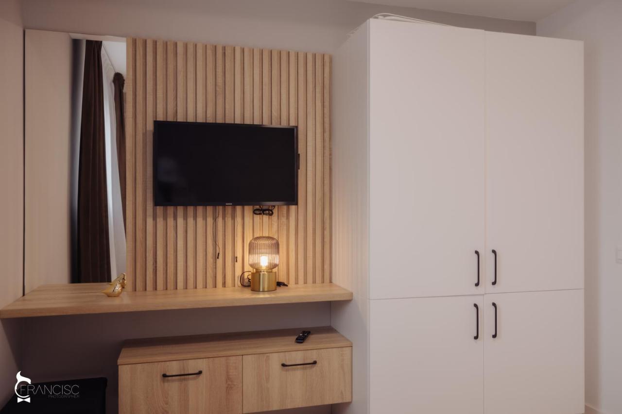 Zen Garden Apartments Κλουζ-Ναπόκα Εξωτερικό φωτογραφία