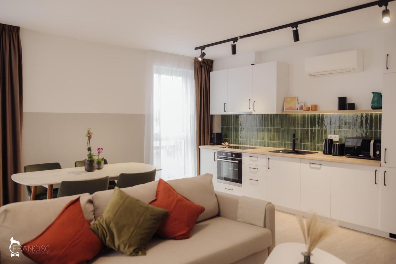 Zen Garden Apartments Κλουζ-Ναπόκα Εξωτερικό φωτογραφία