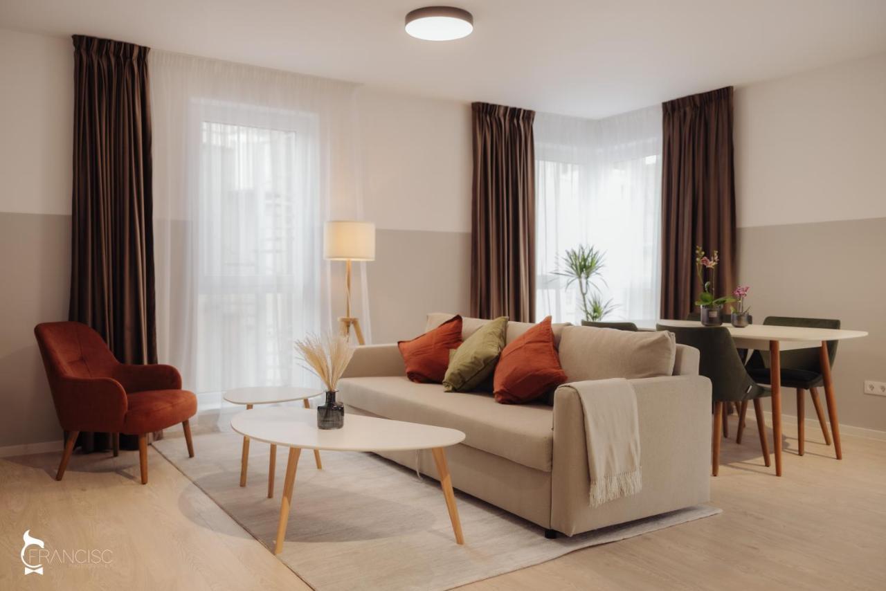 Zen Garden Apartments Κλουζ-Ναπόκα Εξωτερικό φωτογραφία