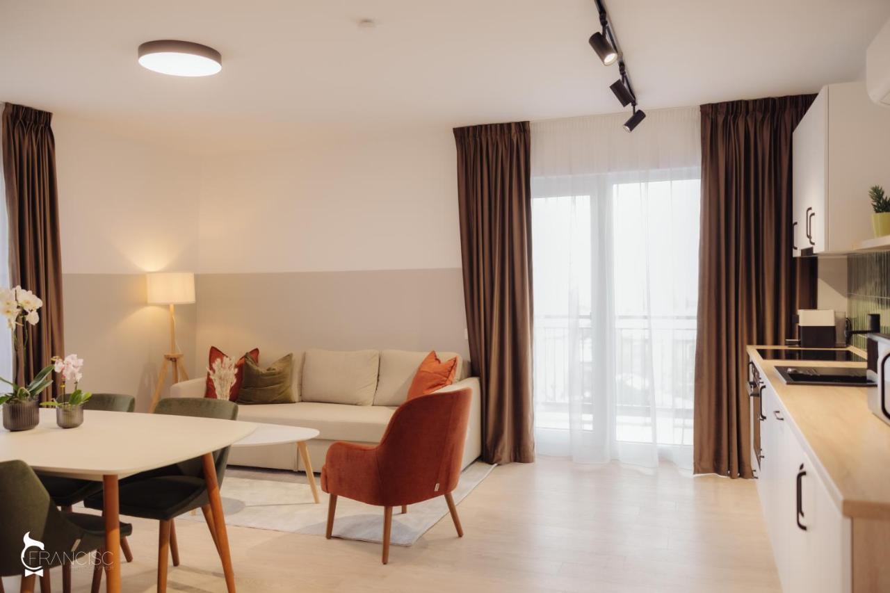 Zen Garden Apartments Κλουζ-Ναπόκα Εξωτερικό φωτογραφία